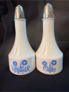 HOT DEAL Vintage Gemco Milk Glass Oil & Vinegar Cruet Set ✨ Perfect Condition